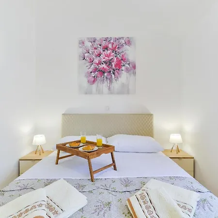 Villa Crowonder Cascada With Jacuzzi - S2 Starigrad Paklenica