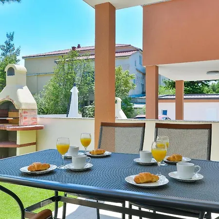 Villa Crowonder Cascada With Jacuzzi - S2 *